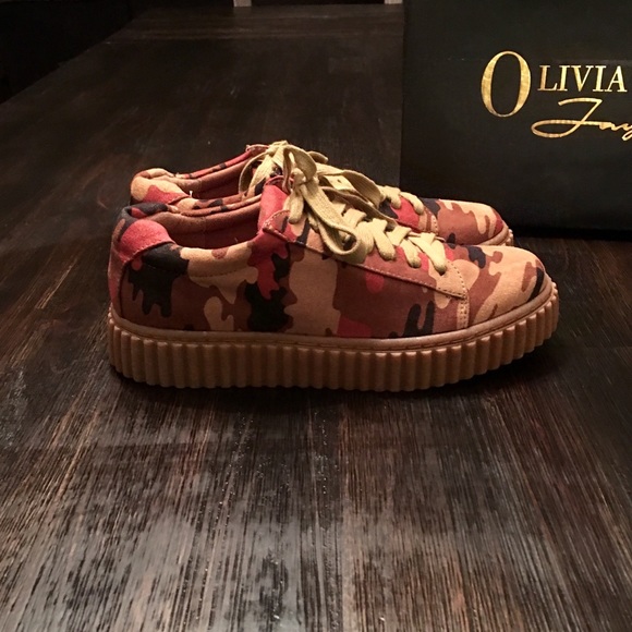 Shoes - Brand New Suede Camo Sneakers Size 5.5